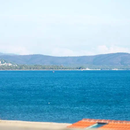 La Reine Jane Hotel 3*