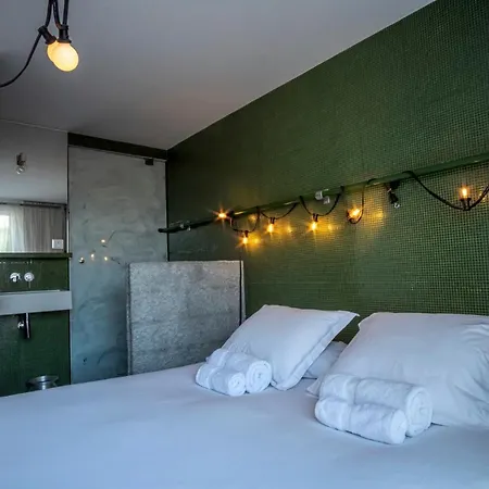 La Reine Jane Hotel