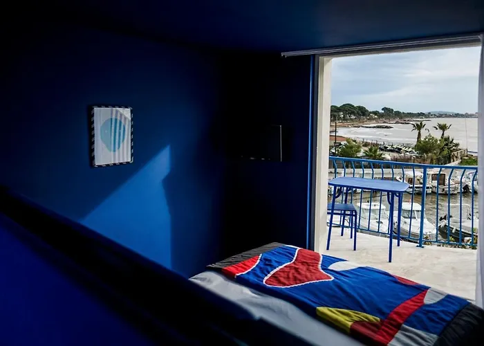 Hotell La Reine Jane Hyères