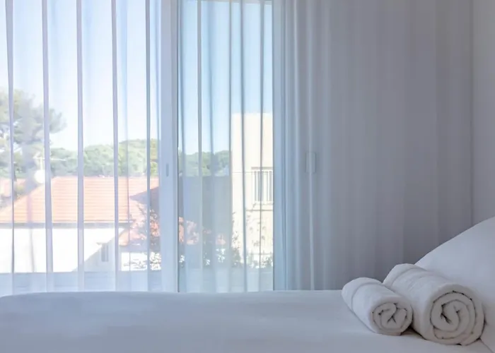 La Reine Jane 3* Hyères