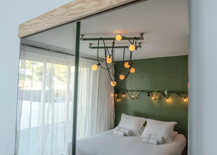 Hotell La Reine Jane Hyères