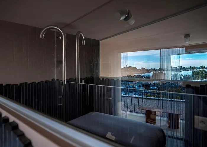 Hotell La Reine Jane 3*