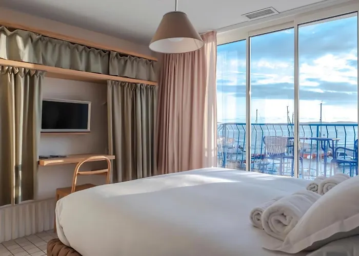 La Reine Jane Hotell Hyères