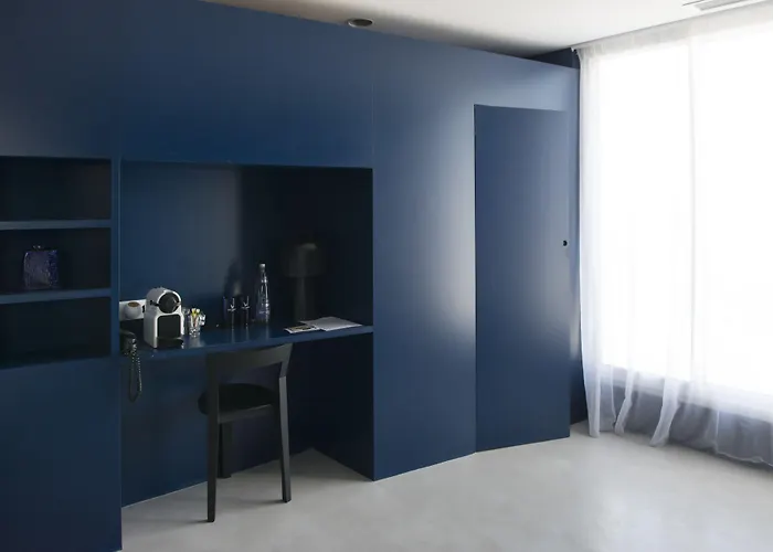 Hotell La Reine Jane 3*