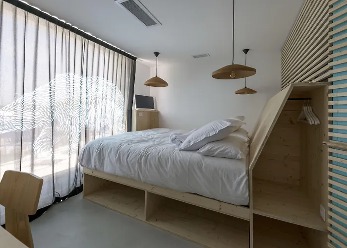 La Reine Jane Hotell 3*