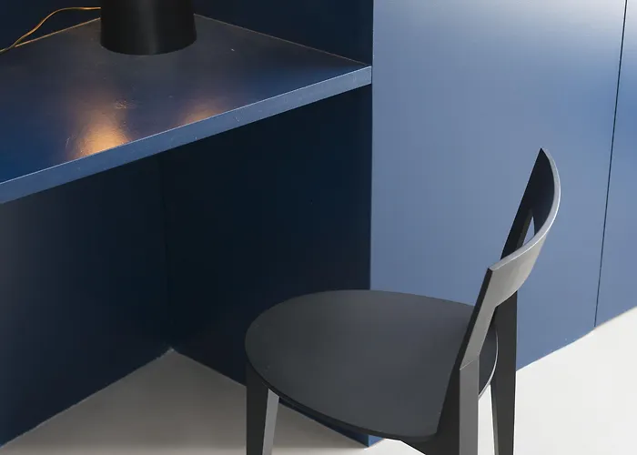 La Reine Jane Hotell