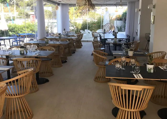 Hotell La Reine Jane 3*